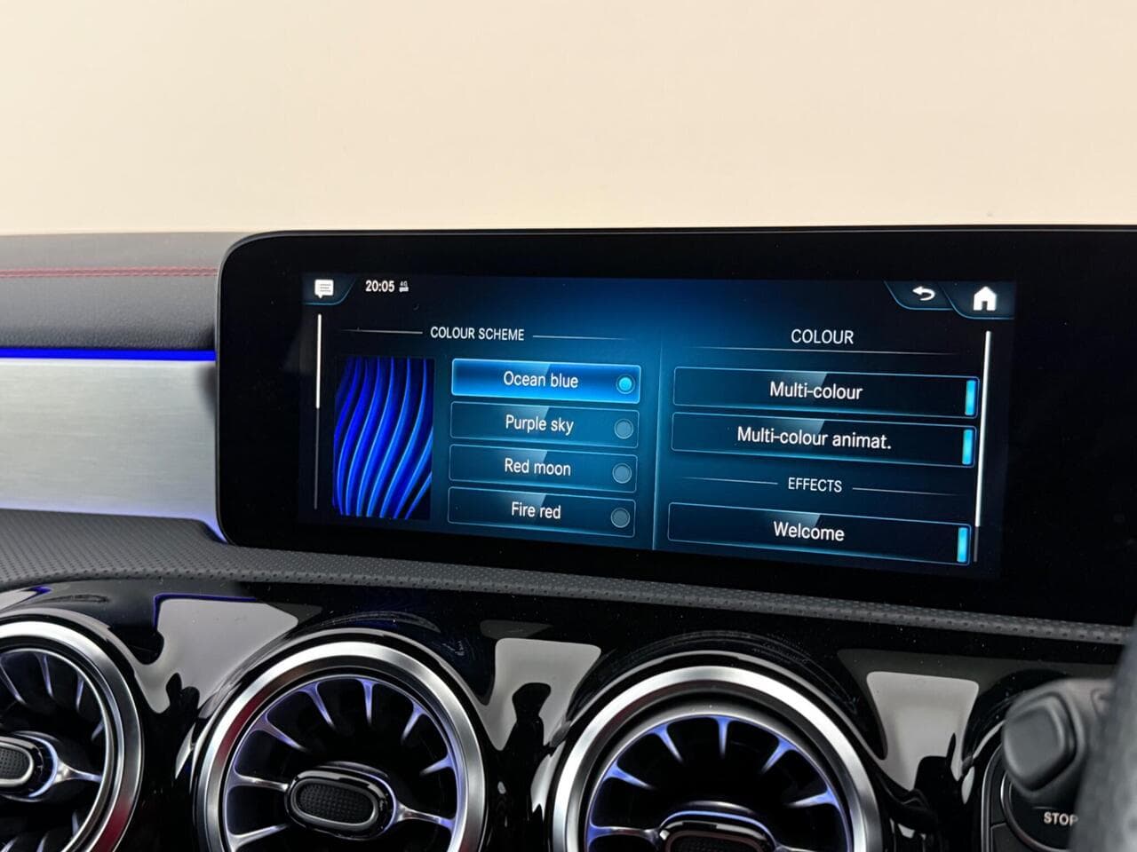 Mercedes-Benz CLA thumbnail Infotainment System