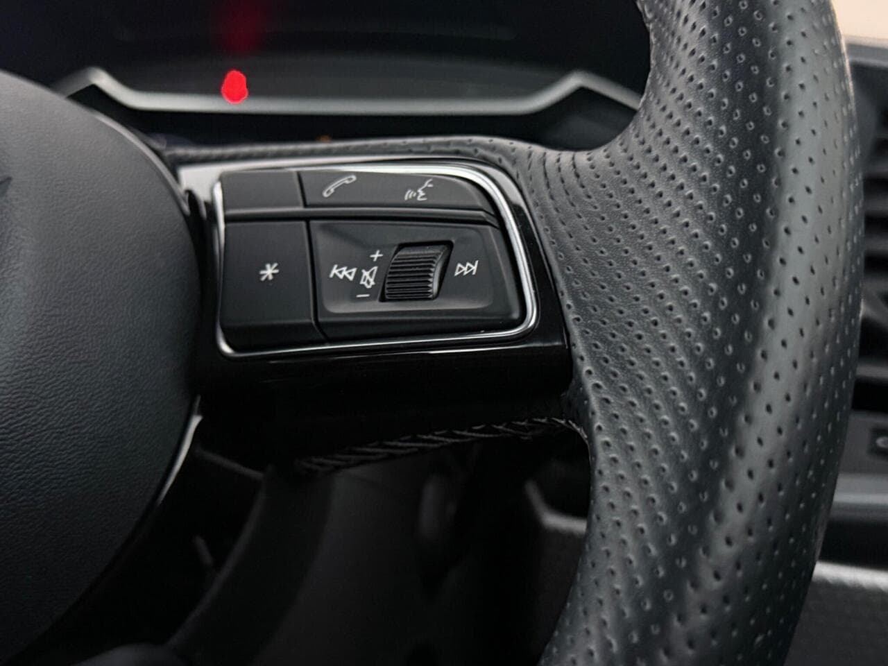 Audi A1 thumbnail Misc Controls