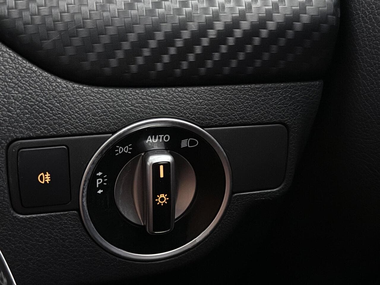 Mercedes-Benz A Class thumbnail Misc Controls