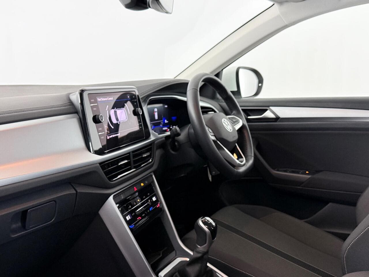 Volkswagen T-Roc thumbnail Interior Front