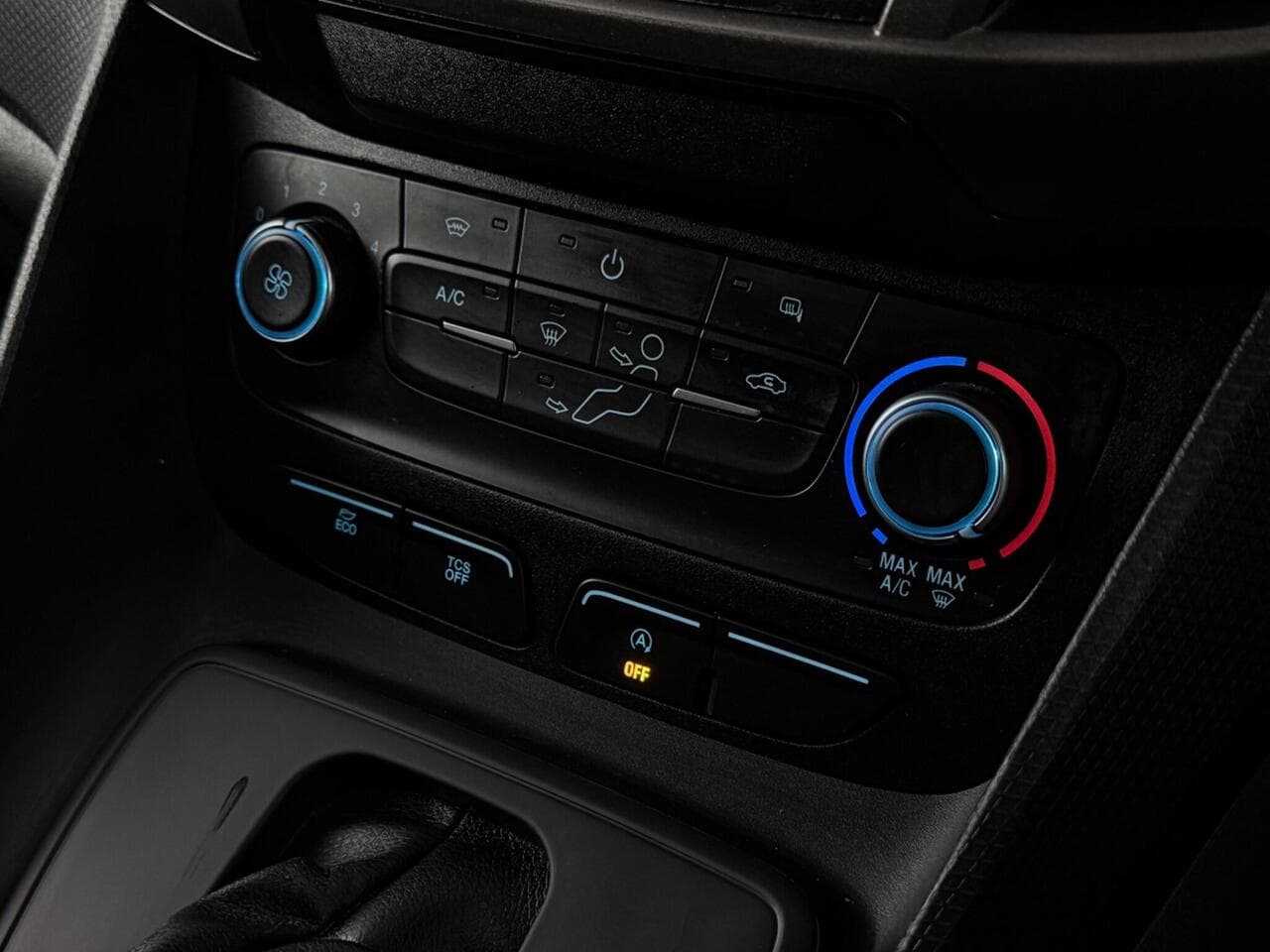 Ford Transit Connect thumbnail Misc Controls