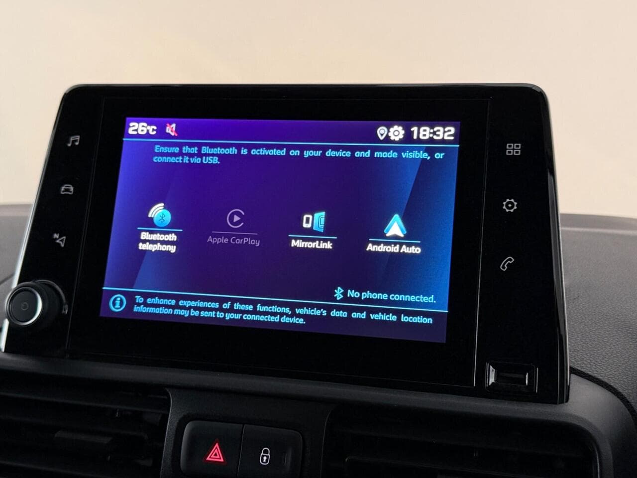 Peugeot Partner thumbnail Infotainment System