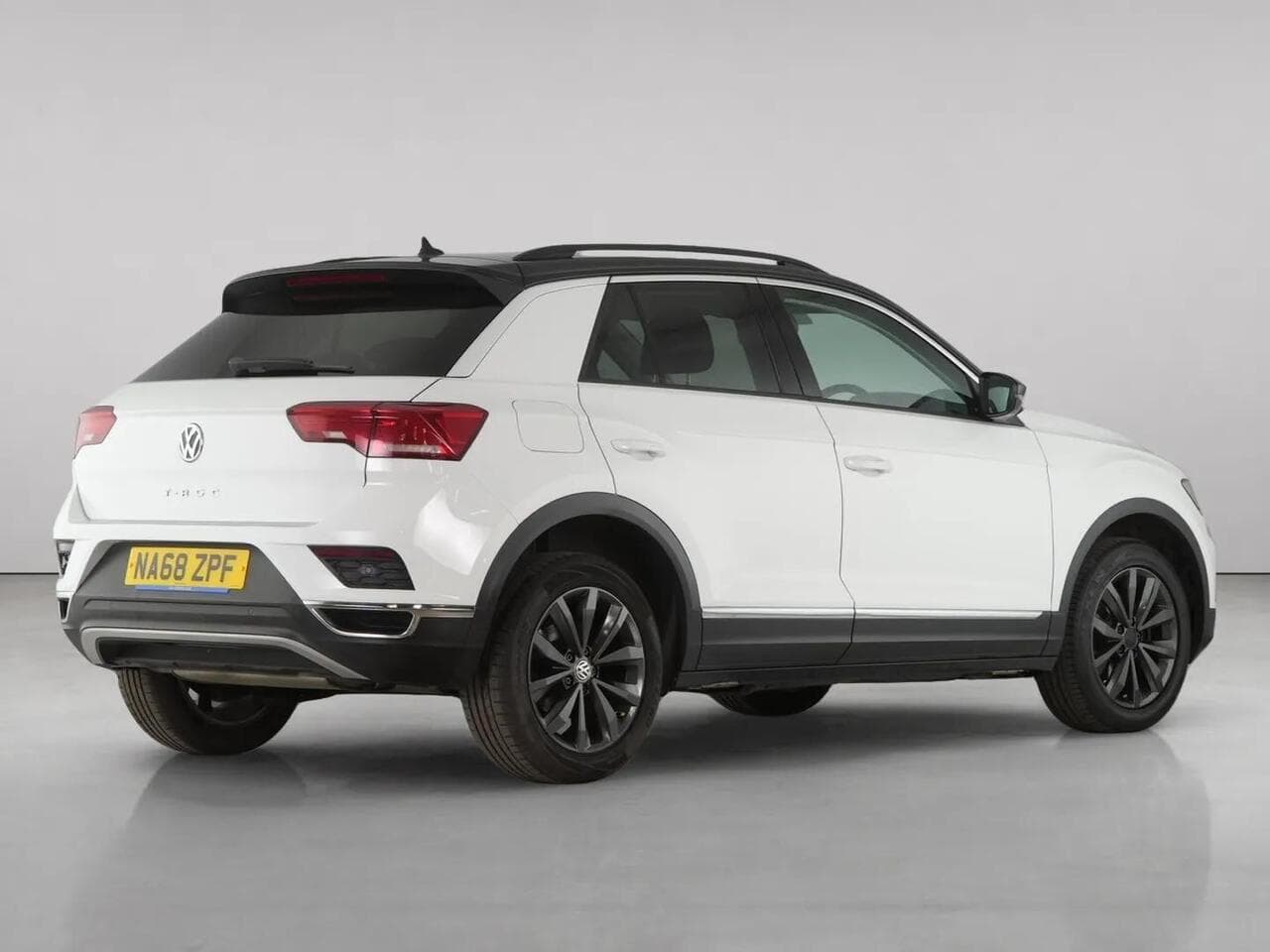 Volkswagen T-Roc thumbnail Rear Right