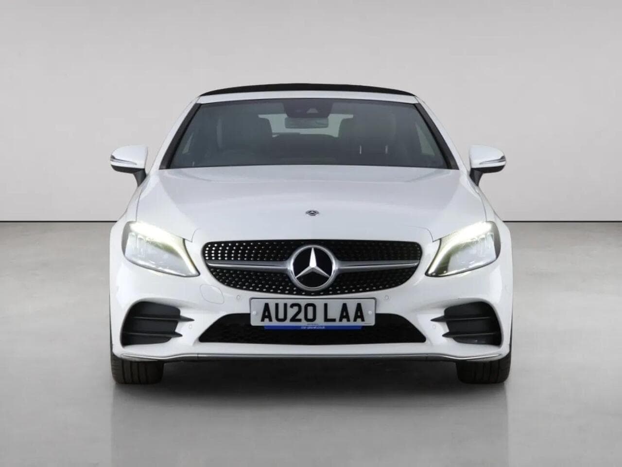 Mercedes-Benz C Class thumbnail Front