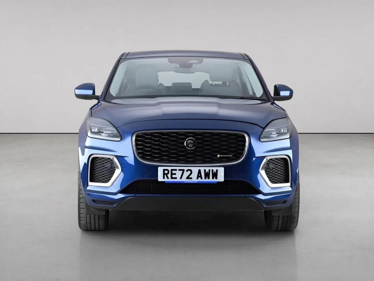 Jaguar E-PACE thumbnail Front