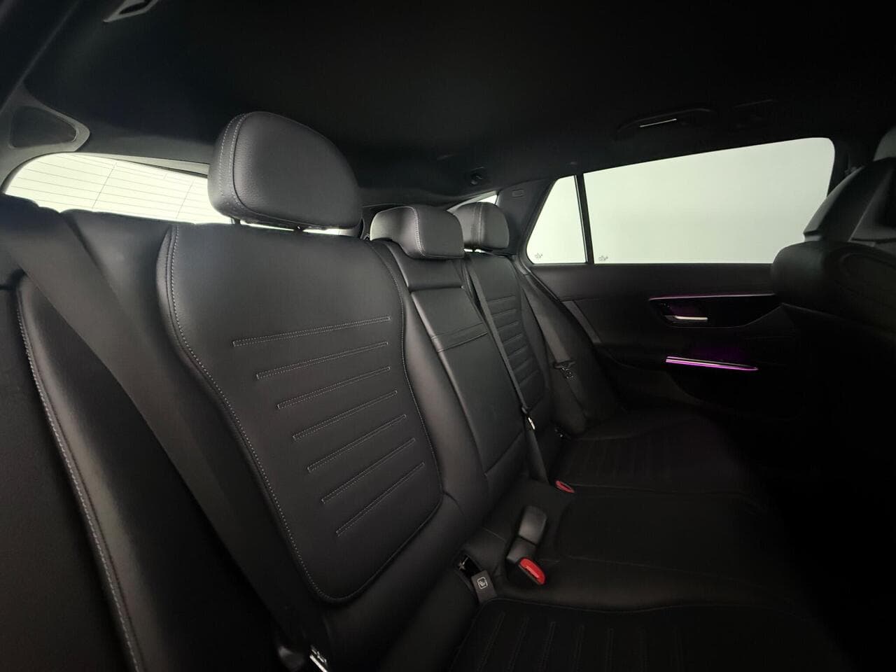 Mercedes-Benz C Class thumbnail Seats Rear