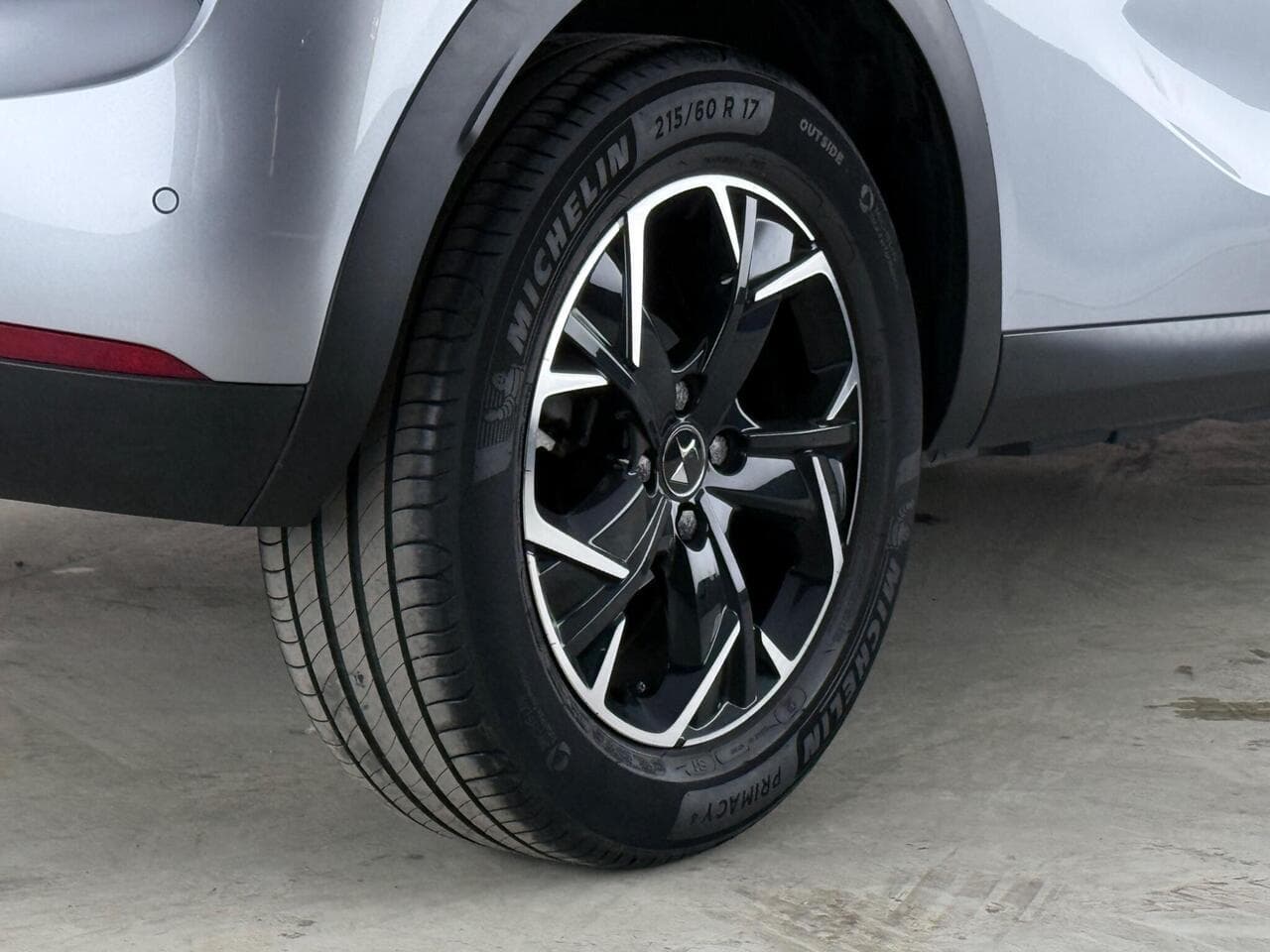 DS AUTOMOBILES DS 3 CROSSBACK thumbnail Wheel