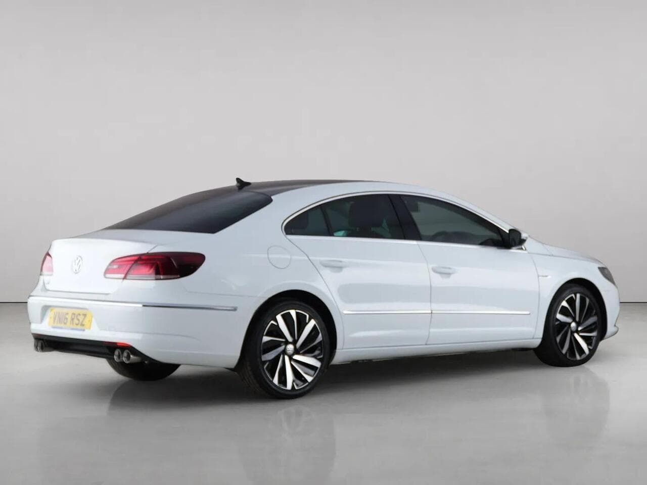 Volkswagen CC thumbnail Rear Right