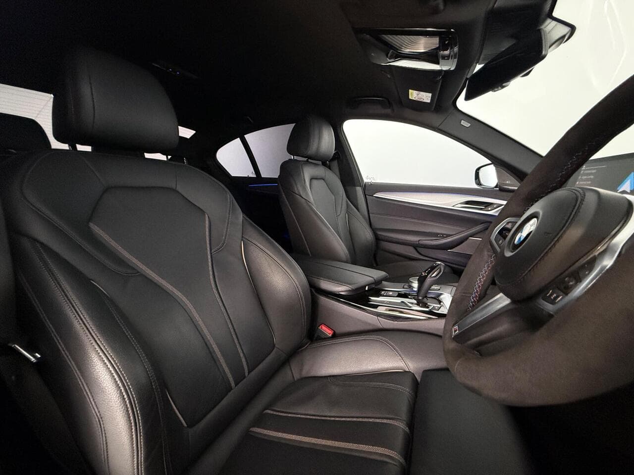 BMW 5 Series thumbnail Seat Driver