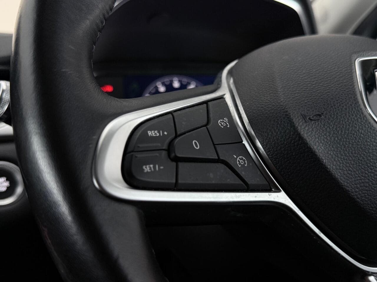 Renault Captur thumbnail Misc Controls