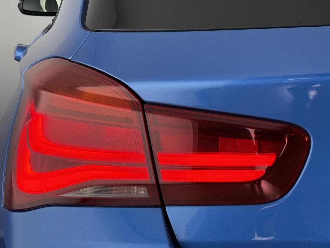 BMW 1 Series thumbnail Lights Rear