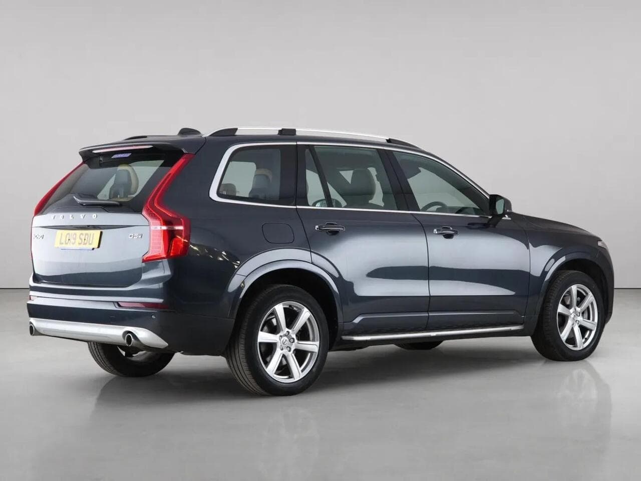 Volvo XC90 thumbnail Rear Right