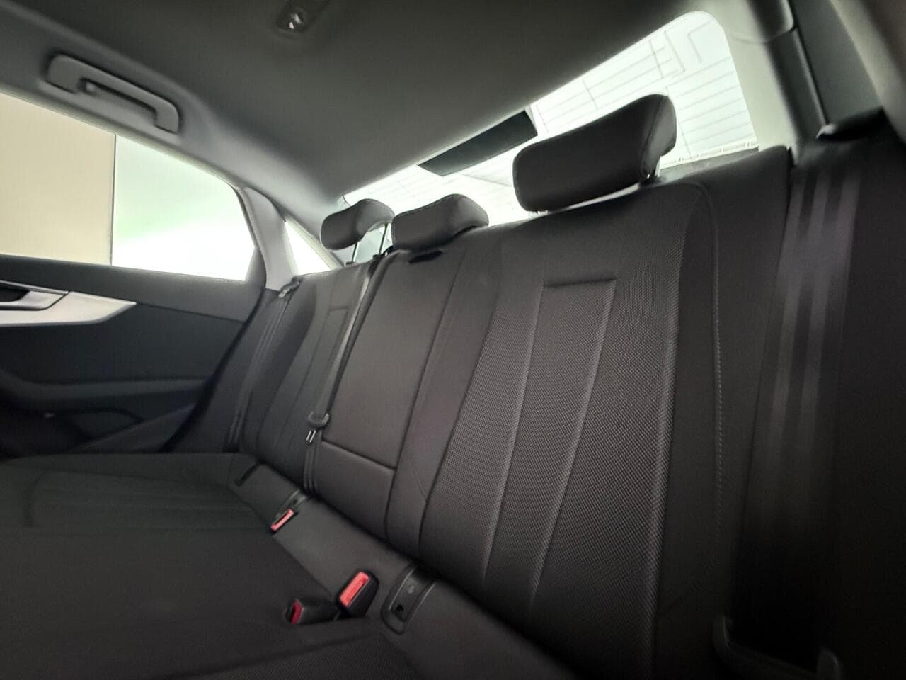 Audi A4 thumbnail Seats Rear