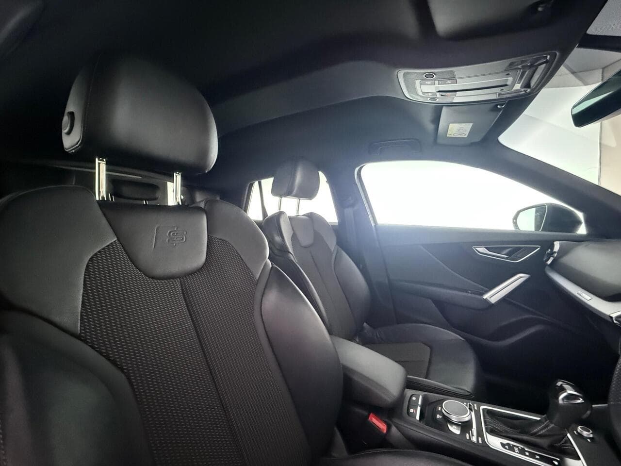 Audi Q2 thumbnail Seat Driver