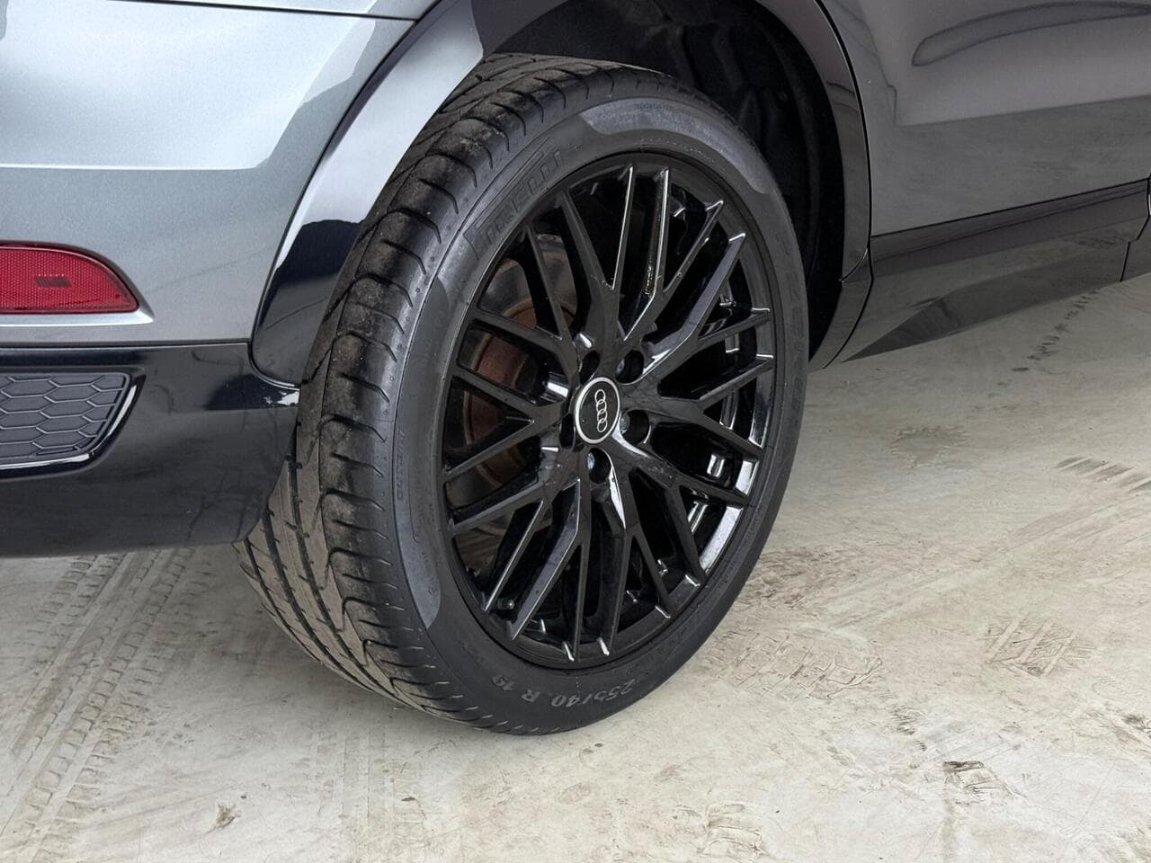 Audi Q3 thumbnail Wheel