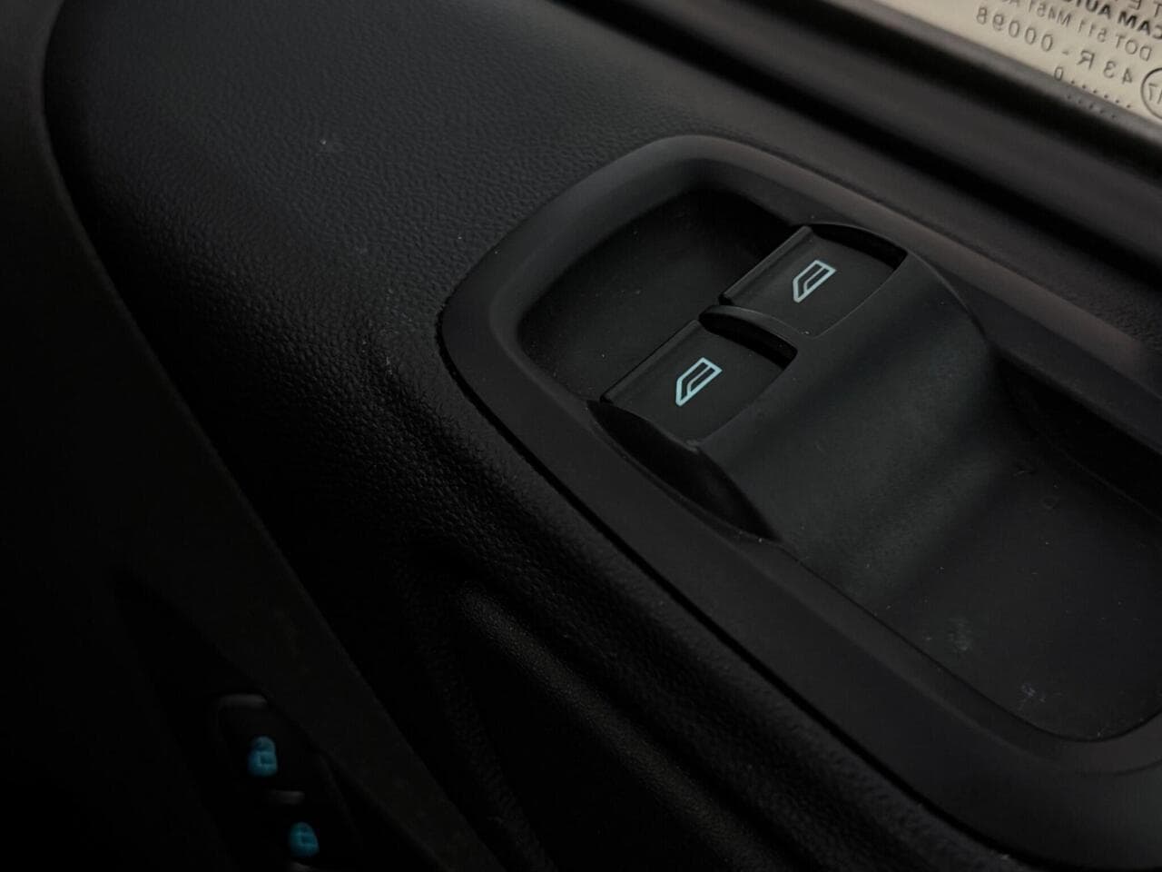 Ford Transit Custom thumbnail Misc Controls