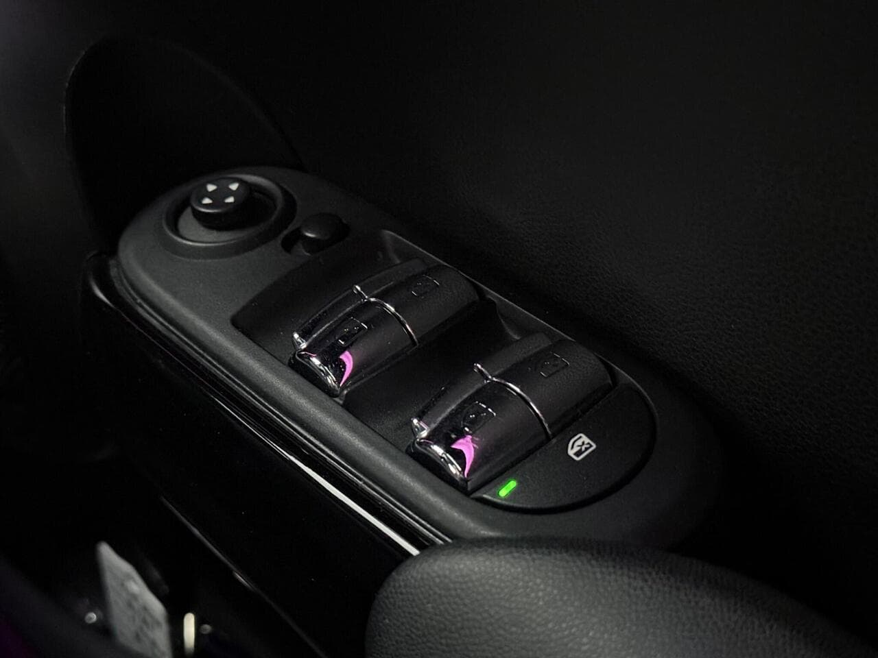 MINI Hatch thumbnail Misc Controls