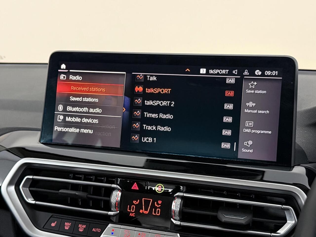 BMW X3 thumbnail Infotainment System