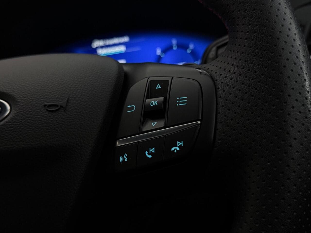 Ford Kuga thumbnail Misc Controls