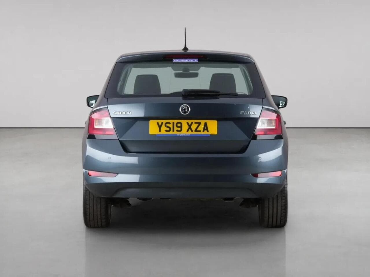Skoda Fabia thumbnail Rear