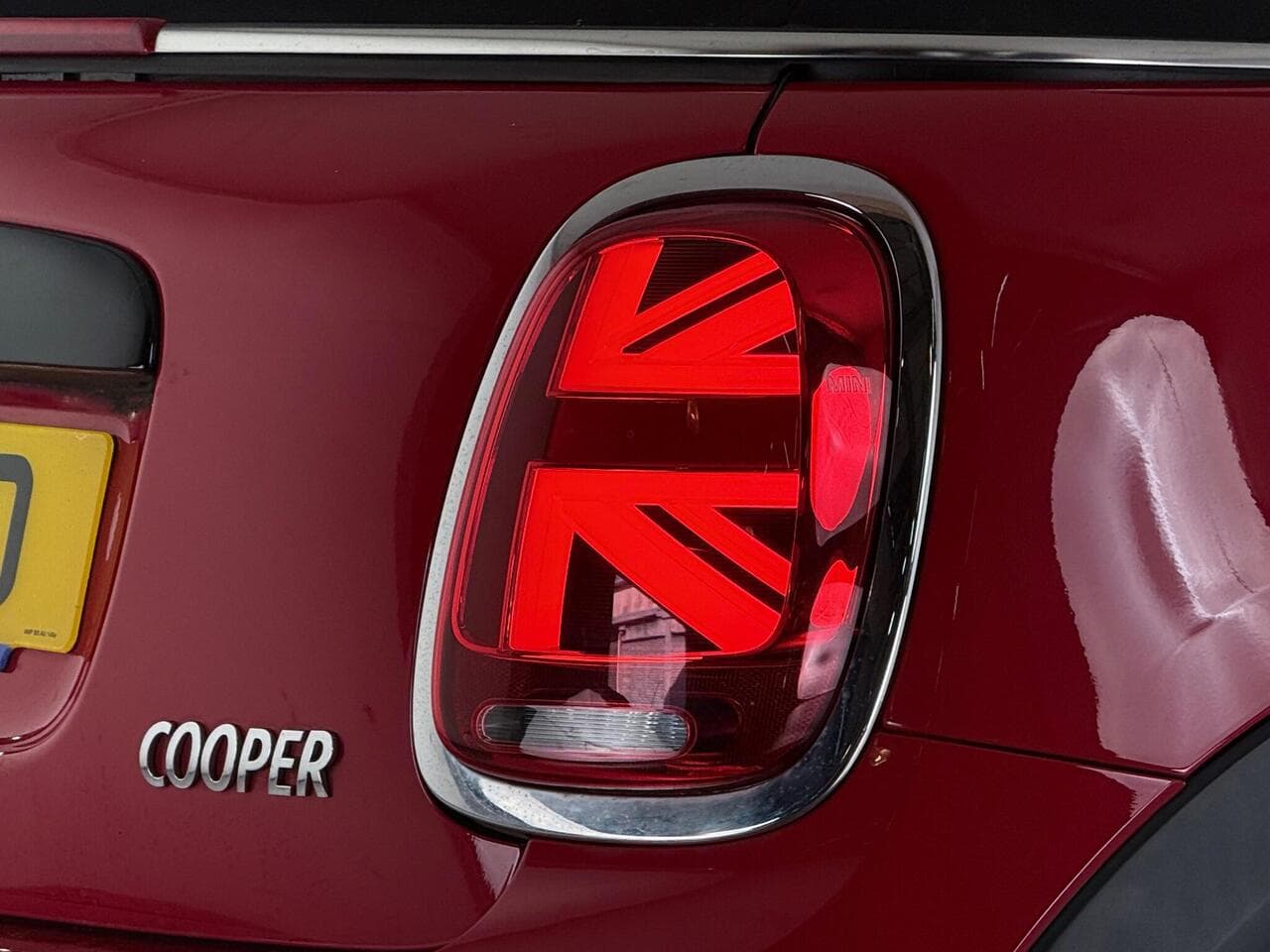 MINI Convertible thumbnail Badge Exterior