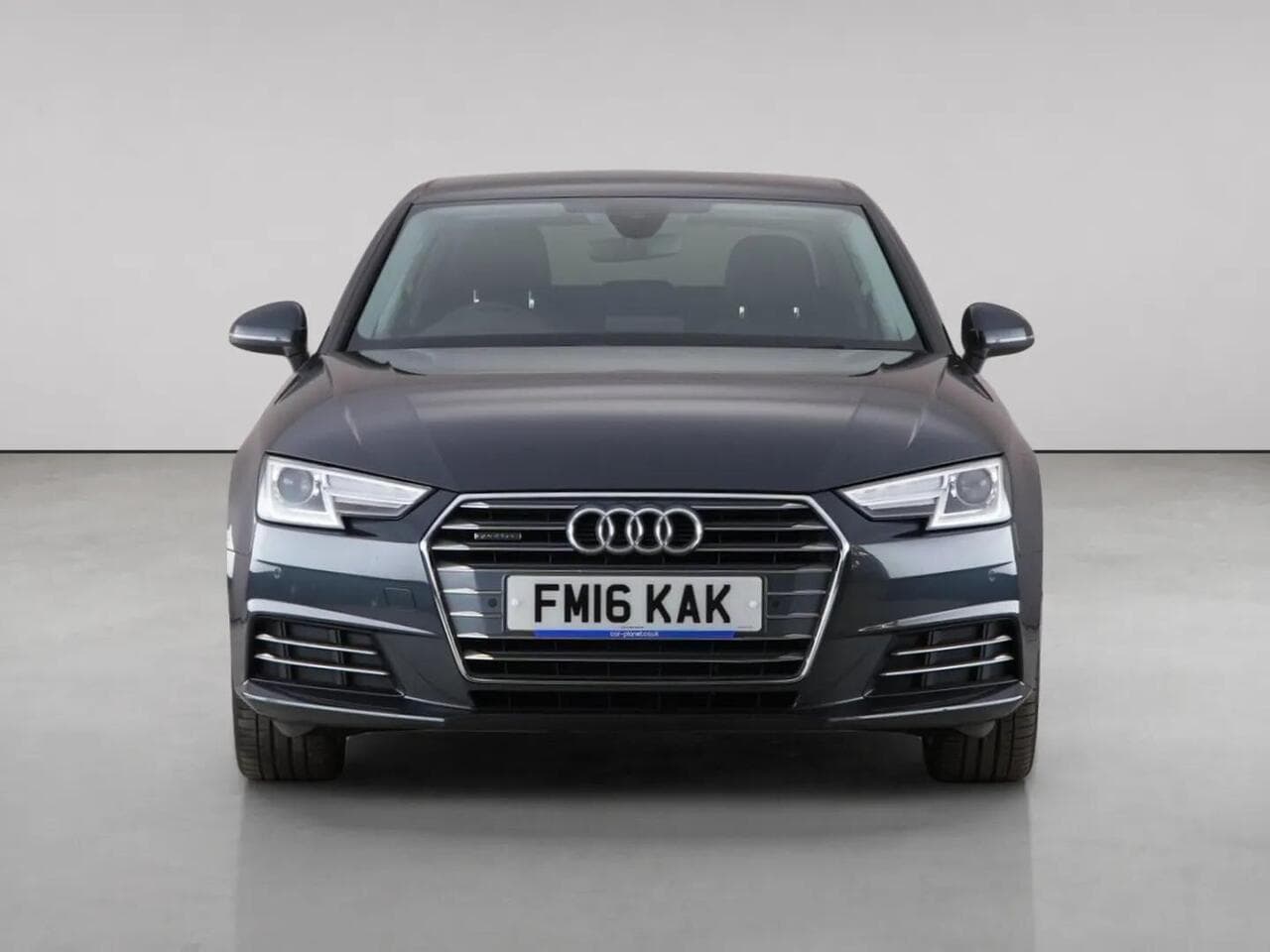 Audi A4 thumbnail Front