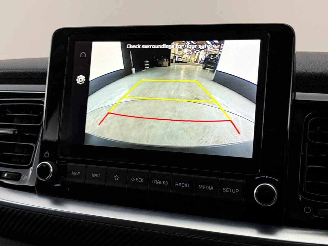 Kia Stonic thumbnail Infotainment System