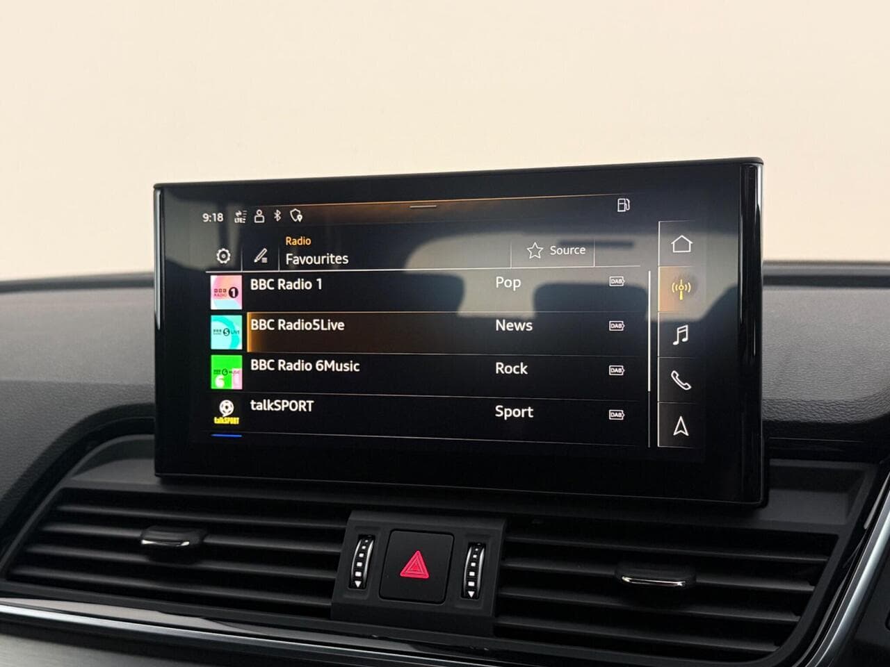 Audi Q5 thumbnail Infotainment System