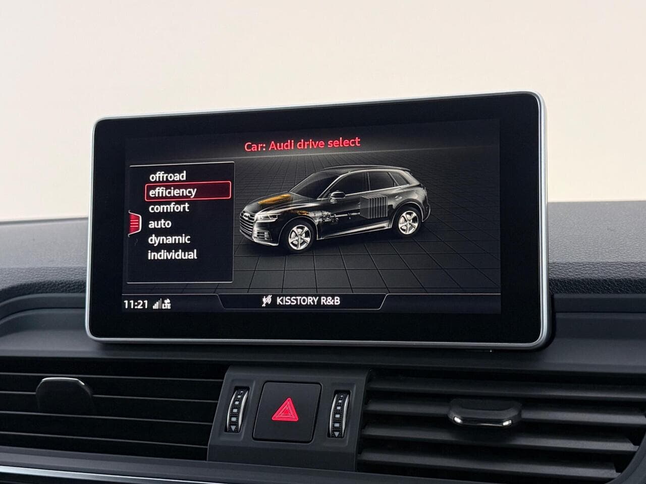 Audi Q5 thumbnail Infotainment System