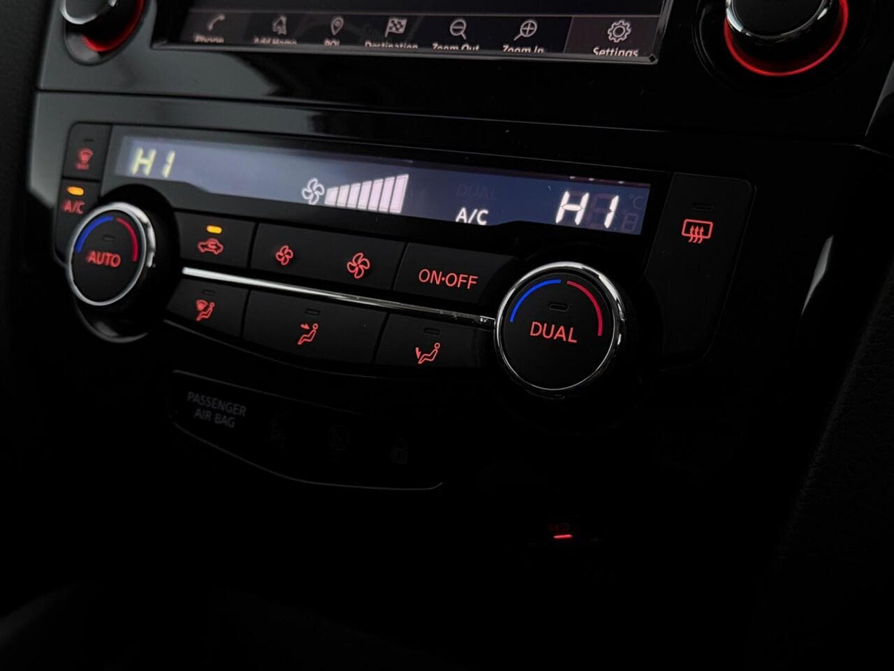 Nissan Qashqai thumbnail Infotainment System