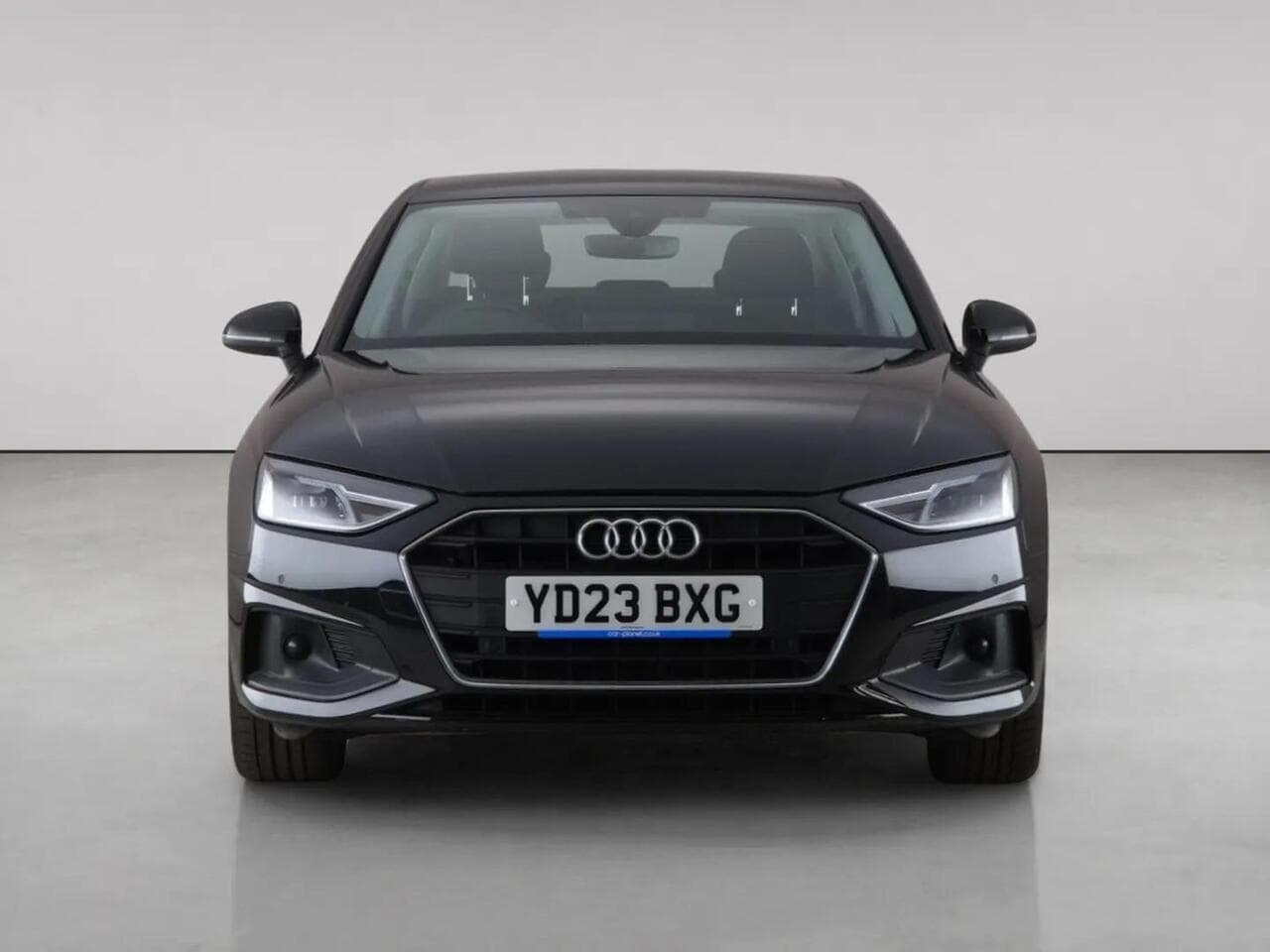 Audi A4 thumbnail Front