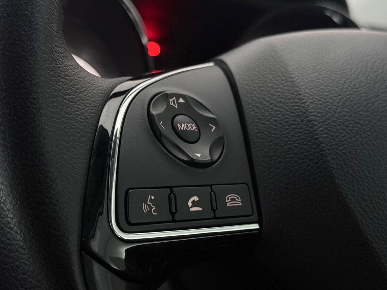 Mitsubishi ASX thumbnail Misc Controls
