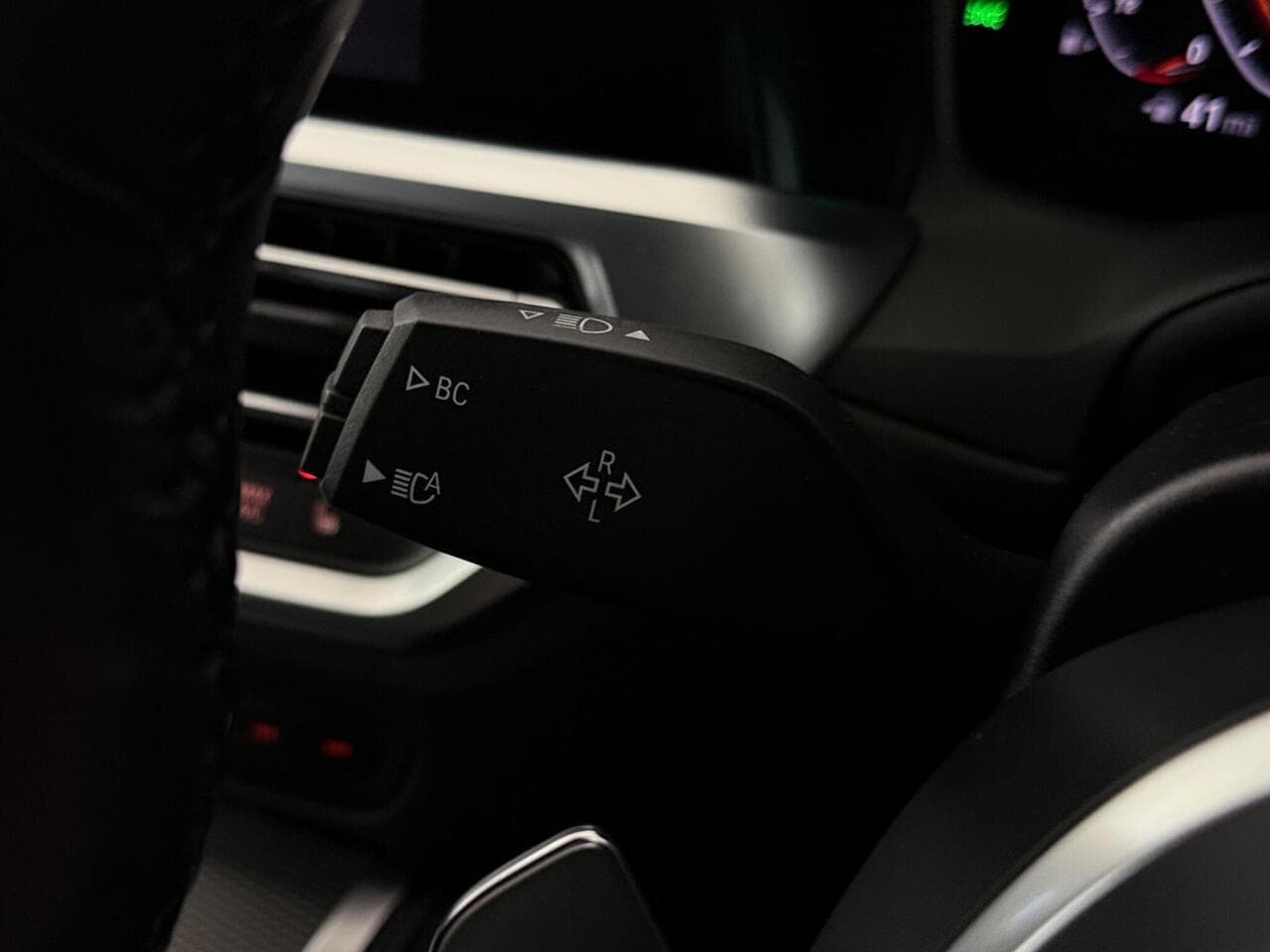 BMW 4 Series thumbnail Misc Controls