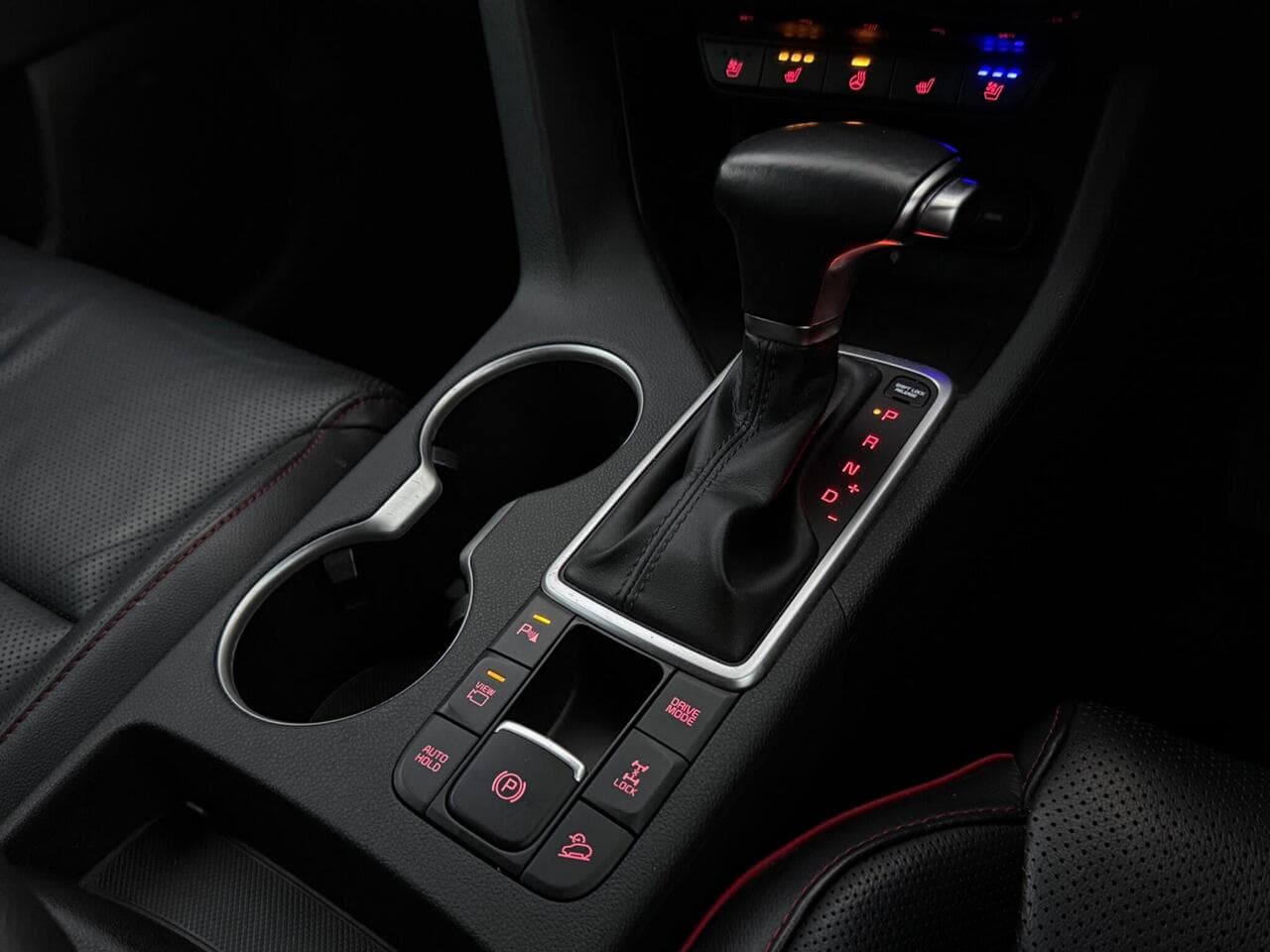 Kia Sportage thumbnail Interior Front
