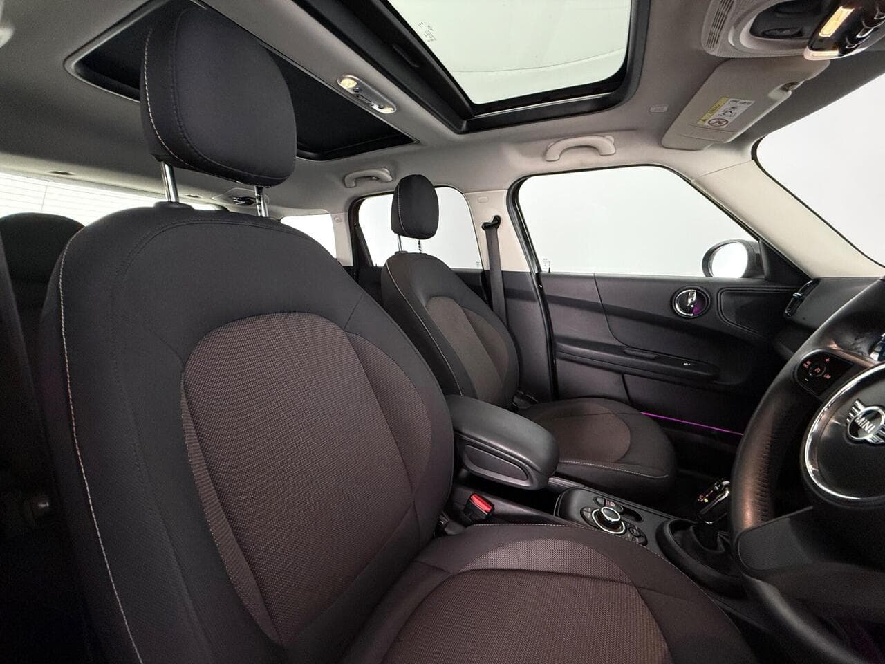 MINI Countryman thumbnail Seat Driver