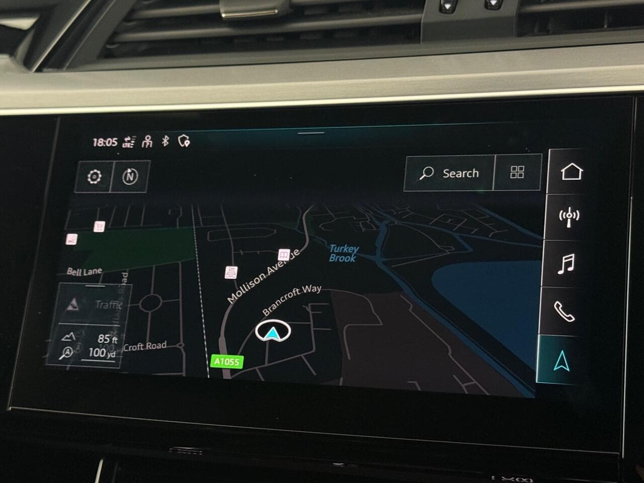 Audi e-tron thumbnail Infotainment System