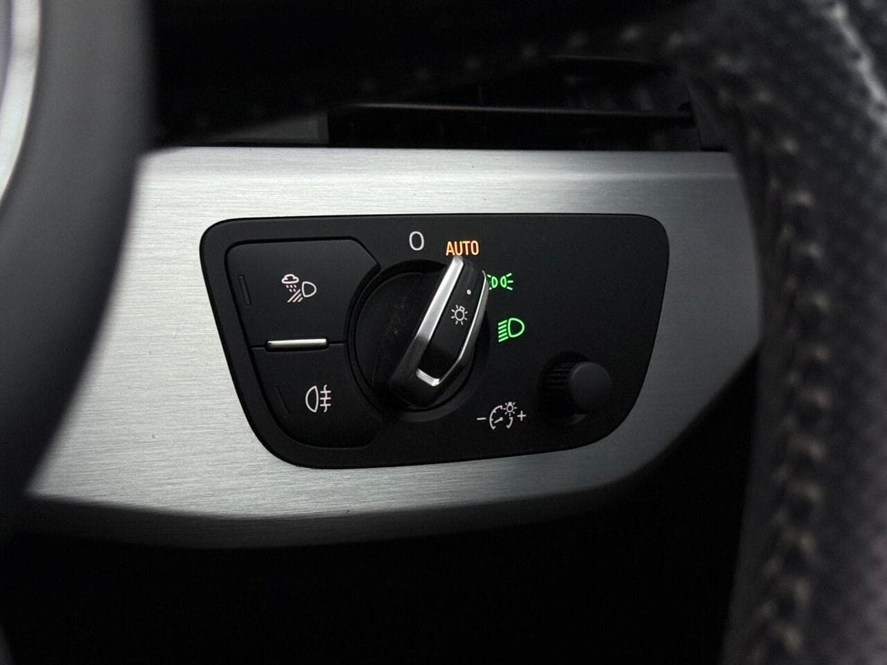 Audi A5 thumbnail Misc Controls