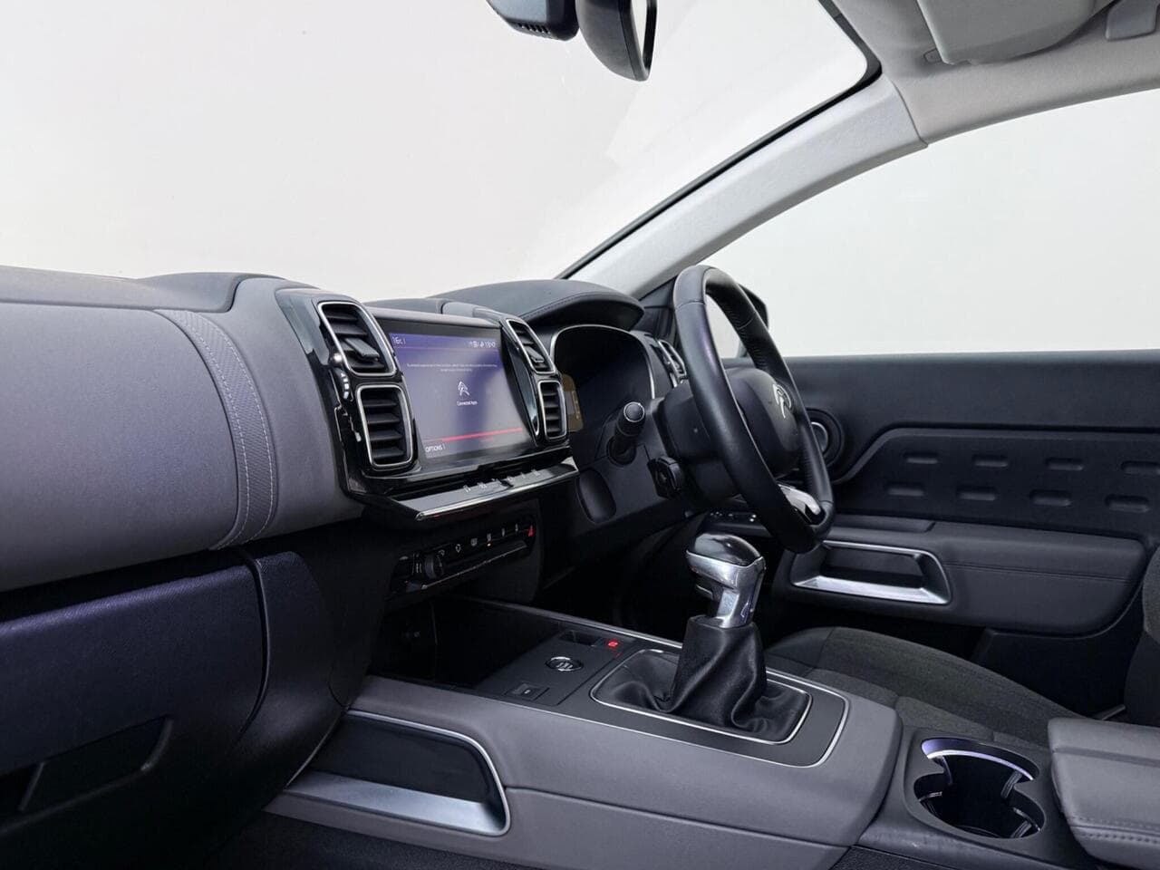 Citroen C5 Aircross thumbnail Interior Front