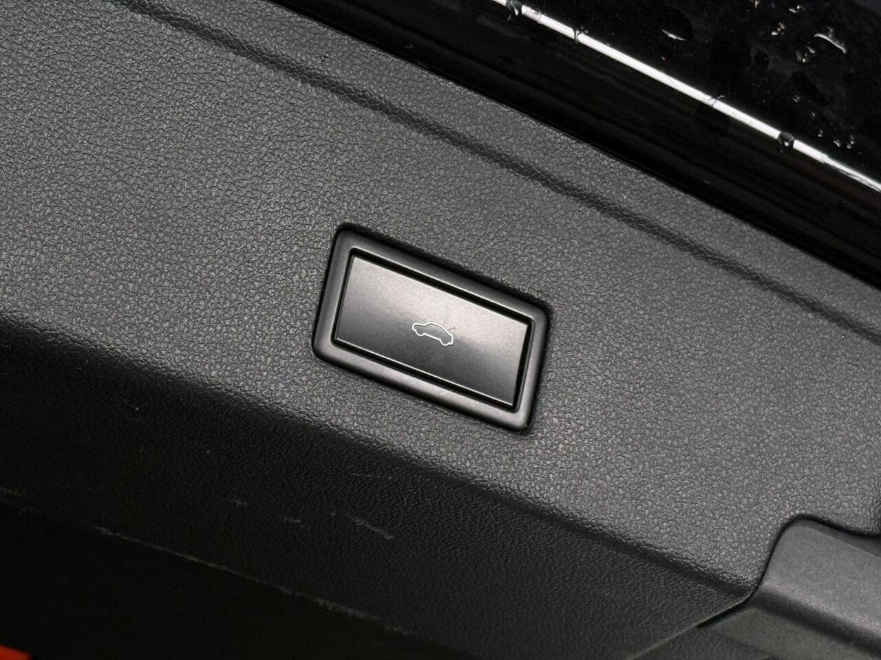 Volkswagen Touareg thumbnail Misc Controls