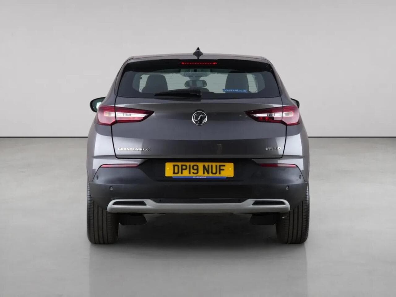 Vauxhall Grandland X thumbnail Rear