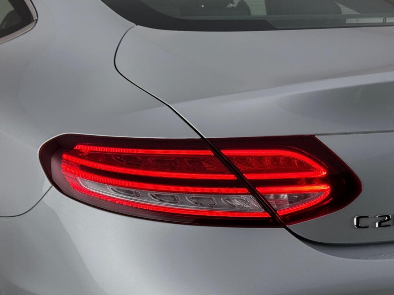 Mercedes-Benz C Class thumbnail Lights Rear