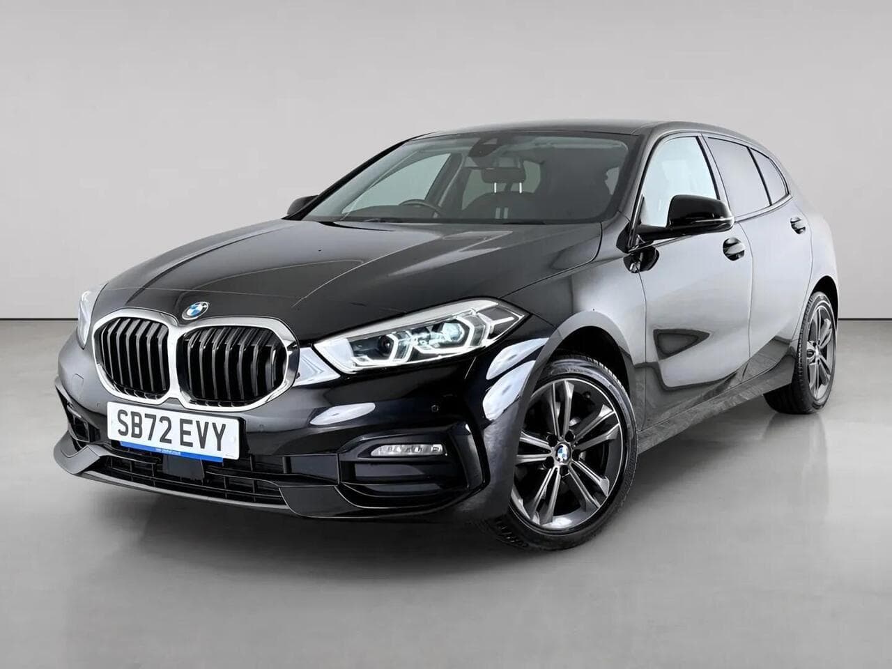 BMW 1 Series thumbnail Front Left