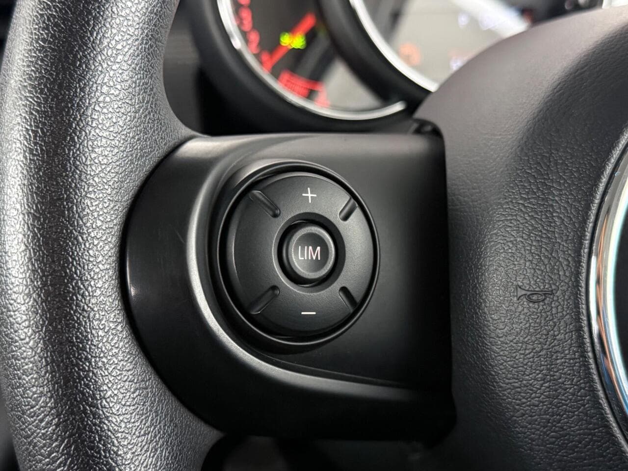 MINI Hatch thumbnail Misc Controls