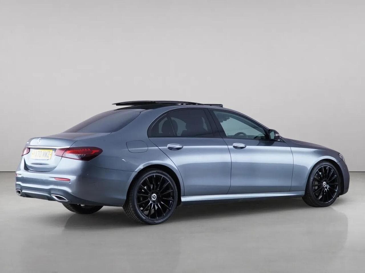 Mercedes-Benz E Class thumbnail Inconclusive