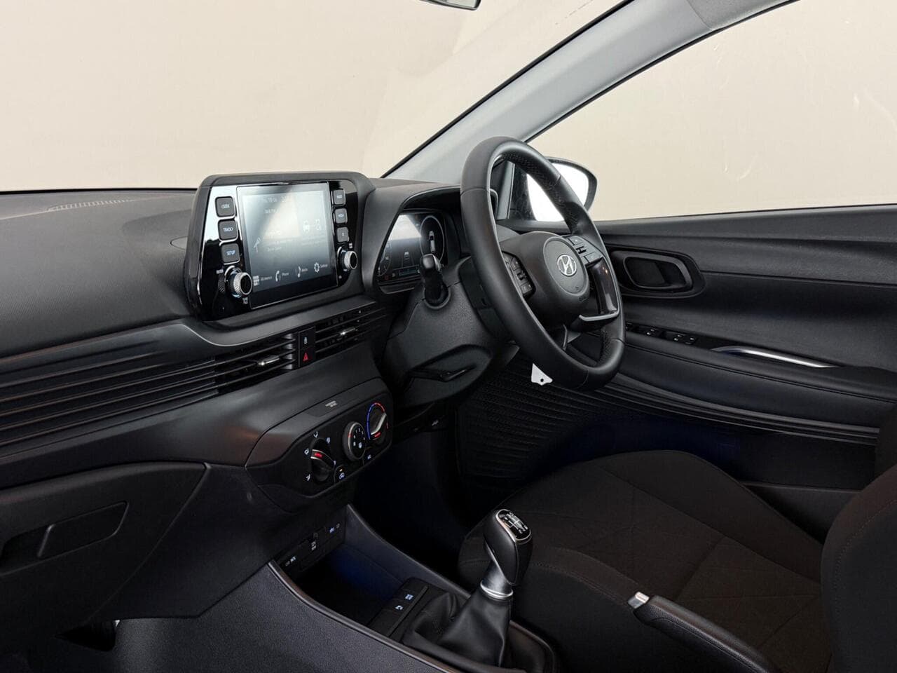 Hyundai BAYON thumbnail Interior Front