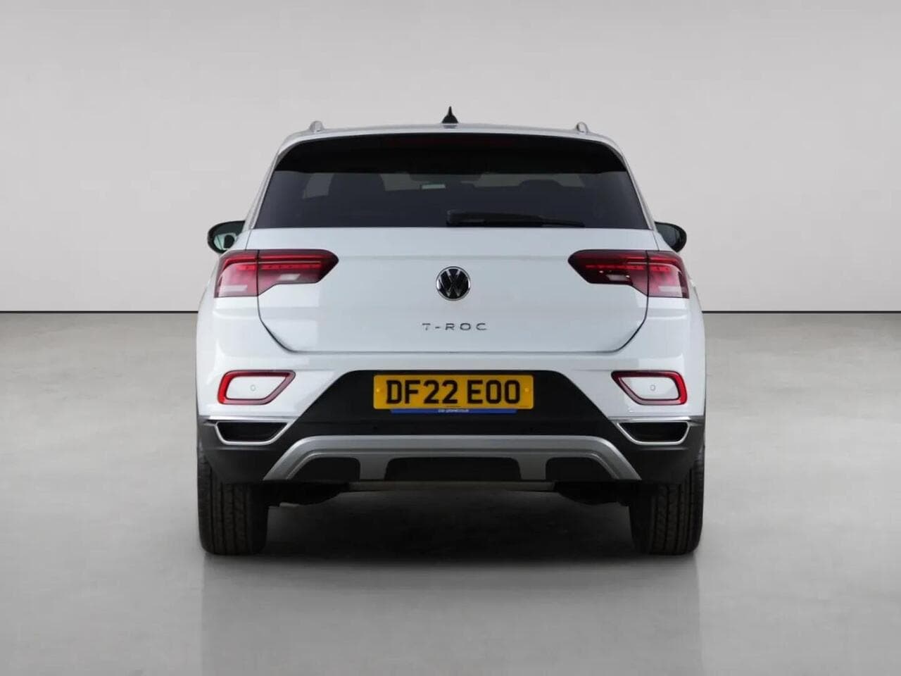 Volkswagen T-Roc thumbnail Rear