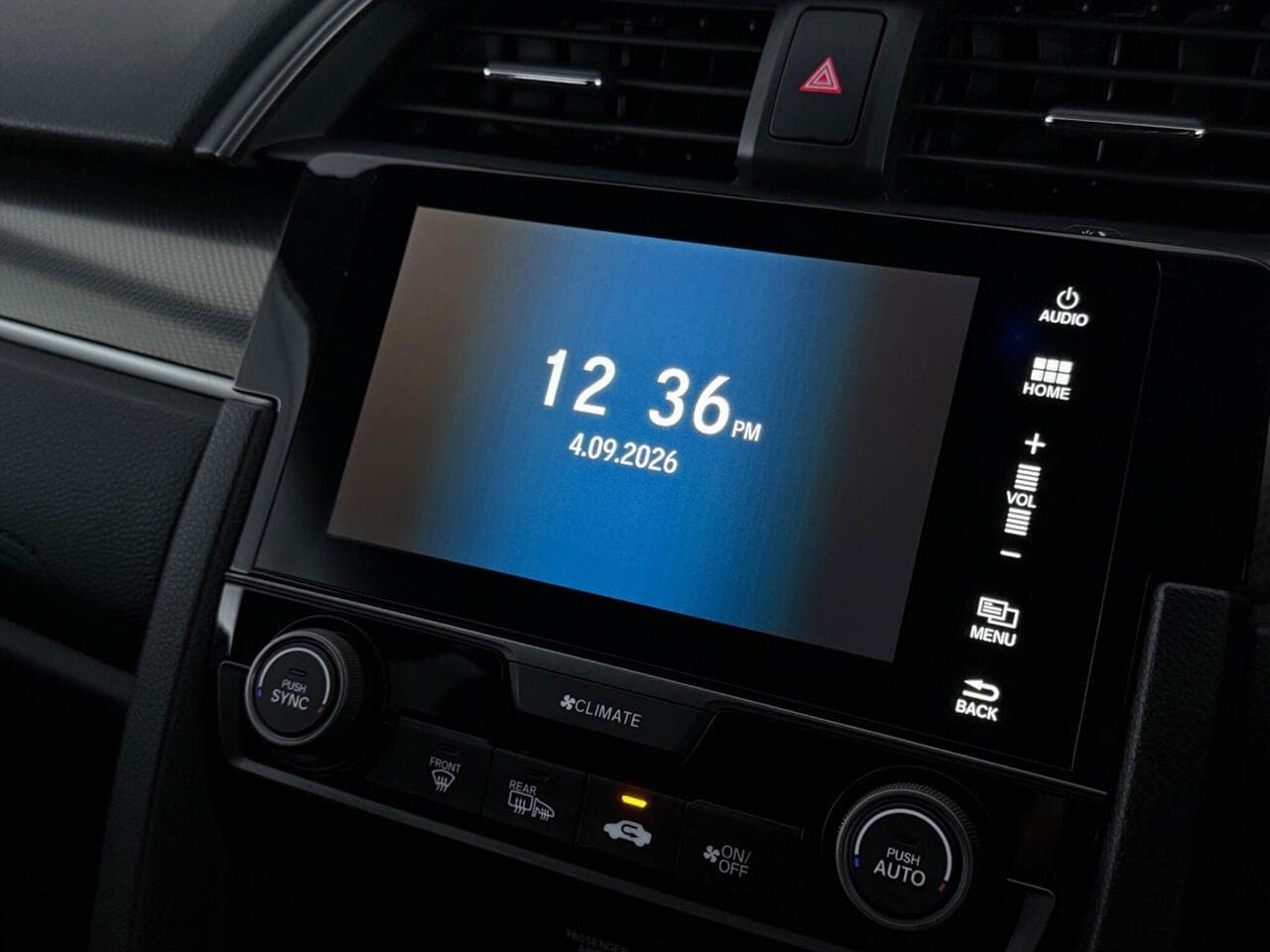 Honda Civic thumbnail Infotainment System