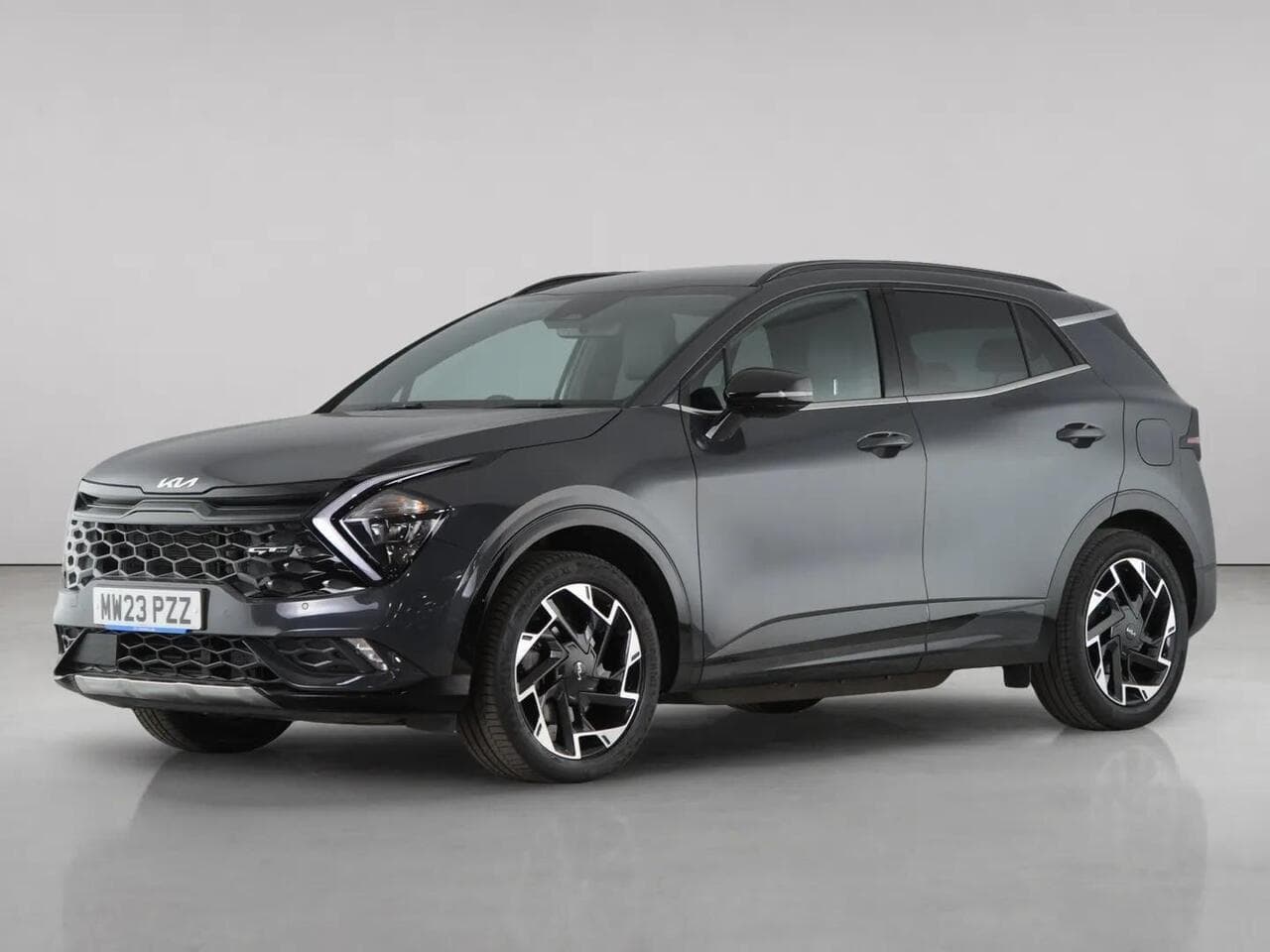 Kia Sportage thumbnail Front Left