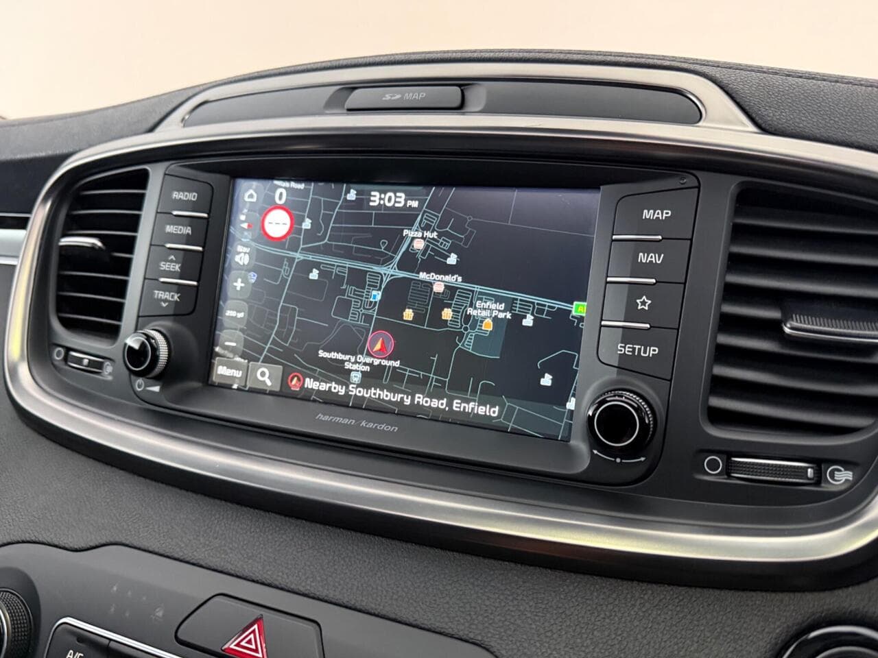 Kia Sorento thumbnail Infotainment System