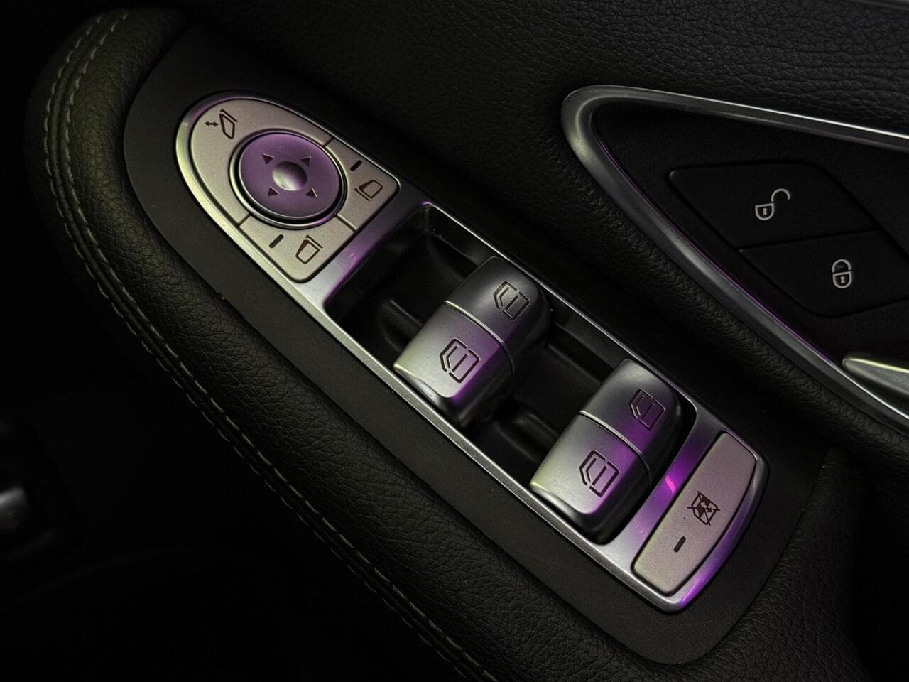 Mercedes-Benz C Class thumbnail Inconclusive